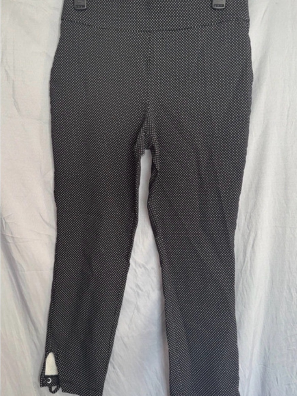 Women's Black Micro-Print Stretch Capris